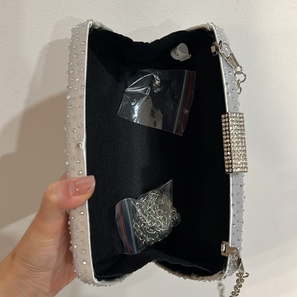 Brand new rhinestone clutch comes with long strap dinner clutch bling - Picture 3 of 4